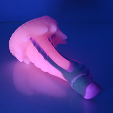 Load image into Gallery viewer, S2XEU53 Snark Small 0020 UV GITD
