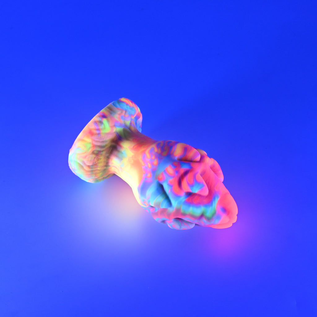 F3SJZ39 Dragonfruit Plug Medium 0030 UV GITD