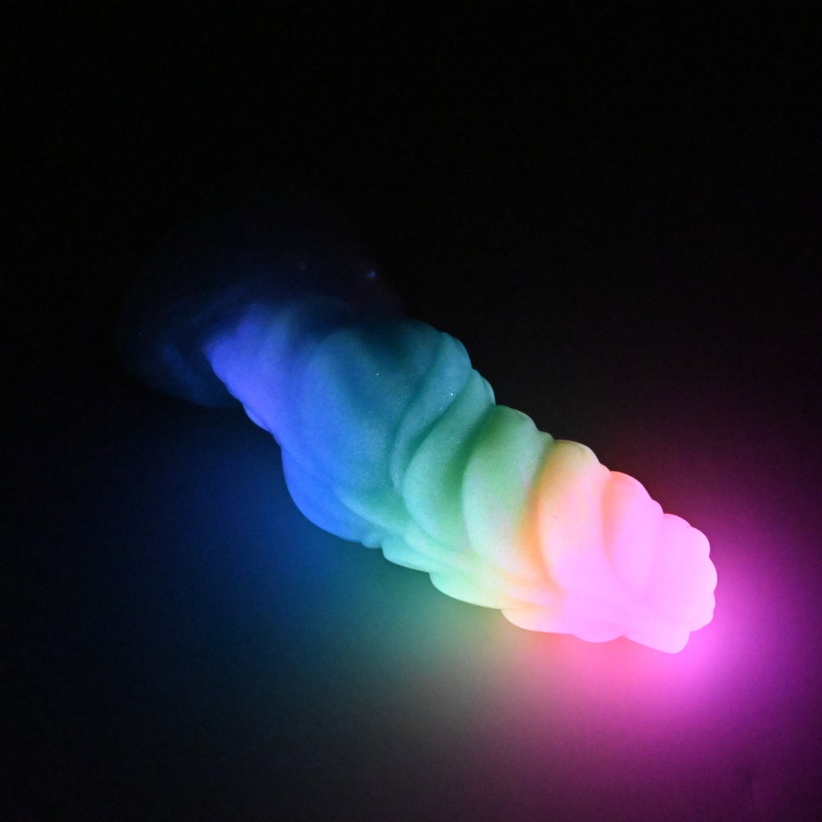 P3SJZ86 Pluto Medium 0030 UV GITD