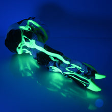 Load image into Gallery viewer, V4MDU23 Snark's Maw Large 0050 UV GITD
