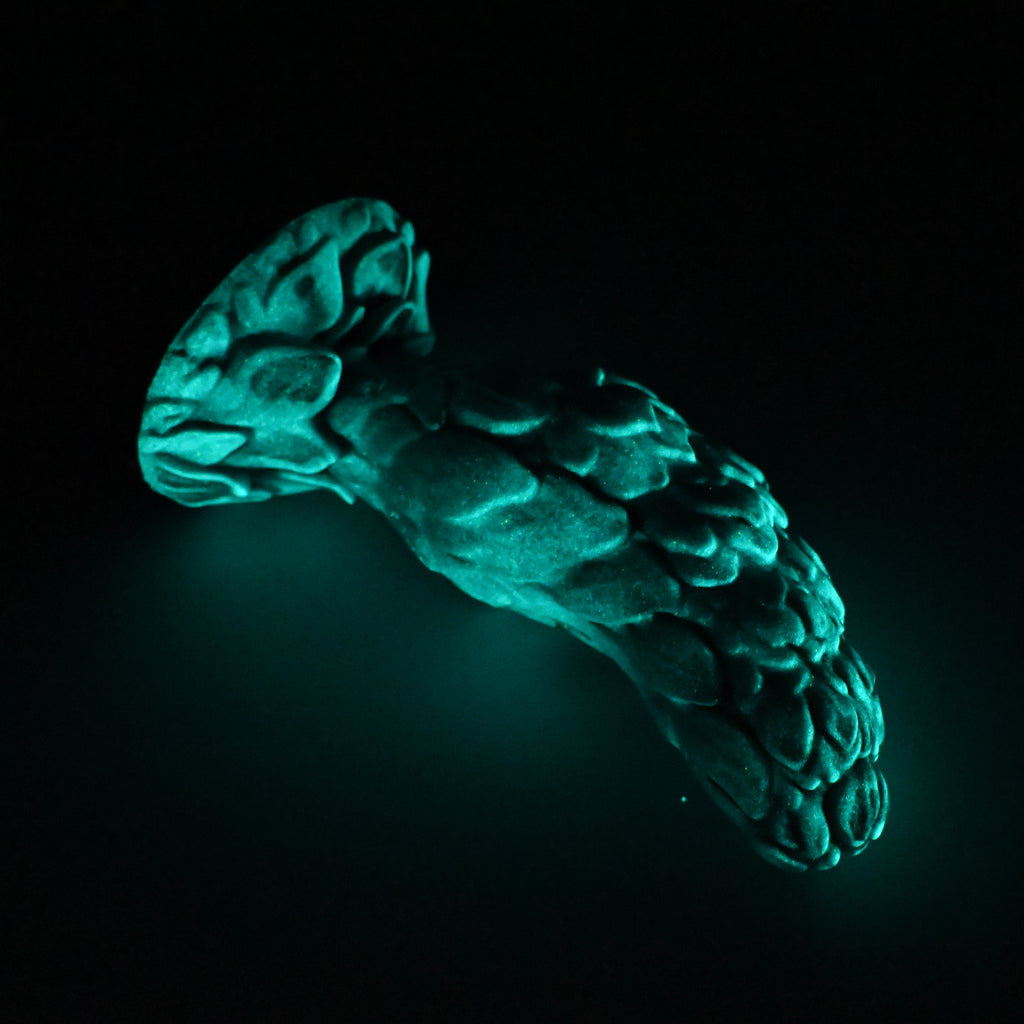B3SJZ31 Flora Medium 0030 UV GITD