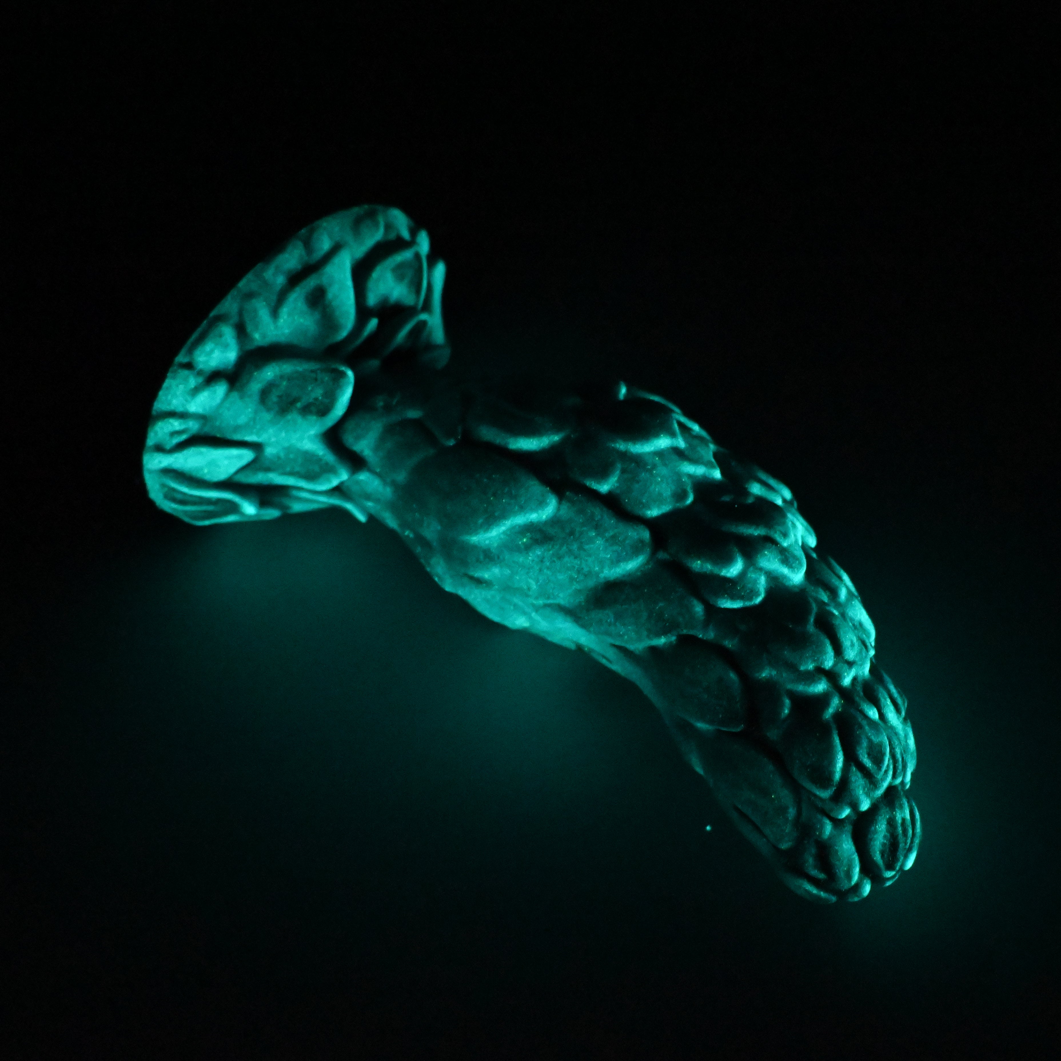 B3SJZ31 Flora Medium 0030 UV GITD