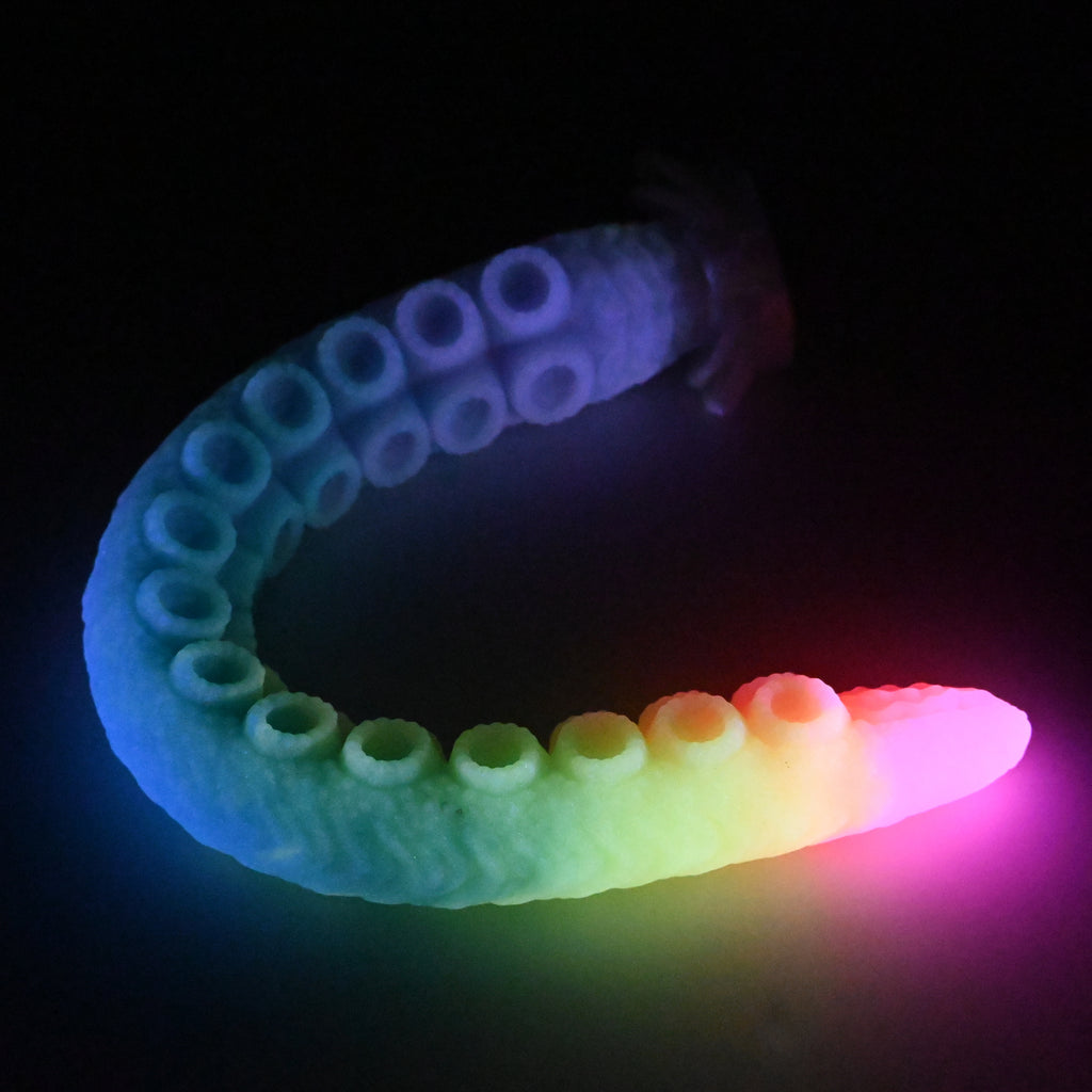 E4SJZ38 Illex Large 0030 UV GITD