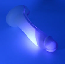 Load image into Gallery viewer, Z2SFX25 Caelus Small 0030 UV GITD
