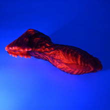 Load image into Gallery viewer, X3XGX53 Shin Medium 0020 UV GITD
