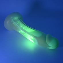 Load image into Gallery viewer, Z3SFX34 Caelus Medium 0030 UV GITD
