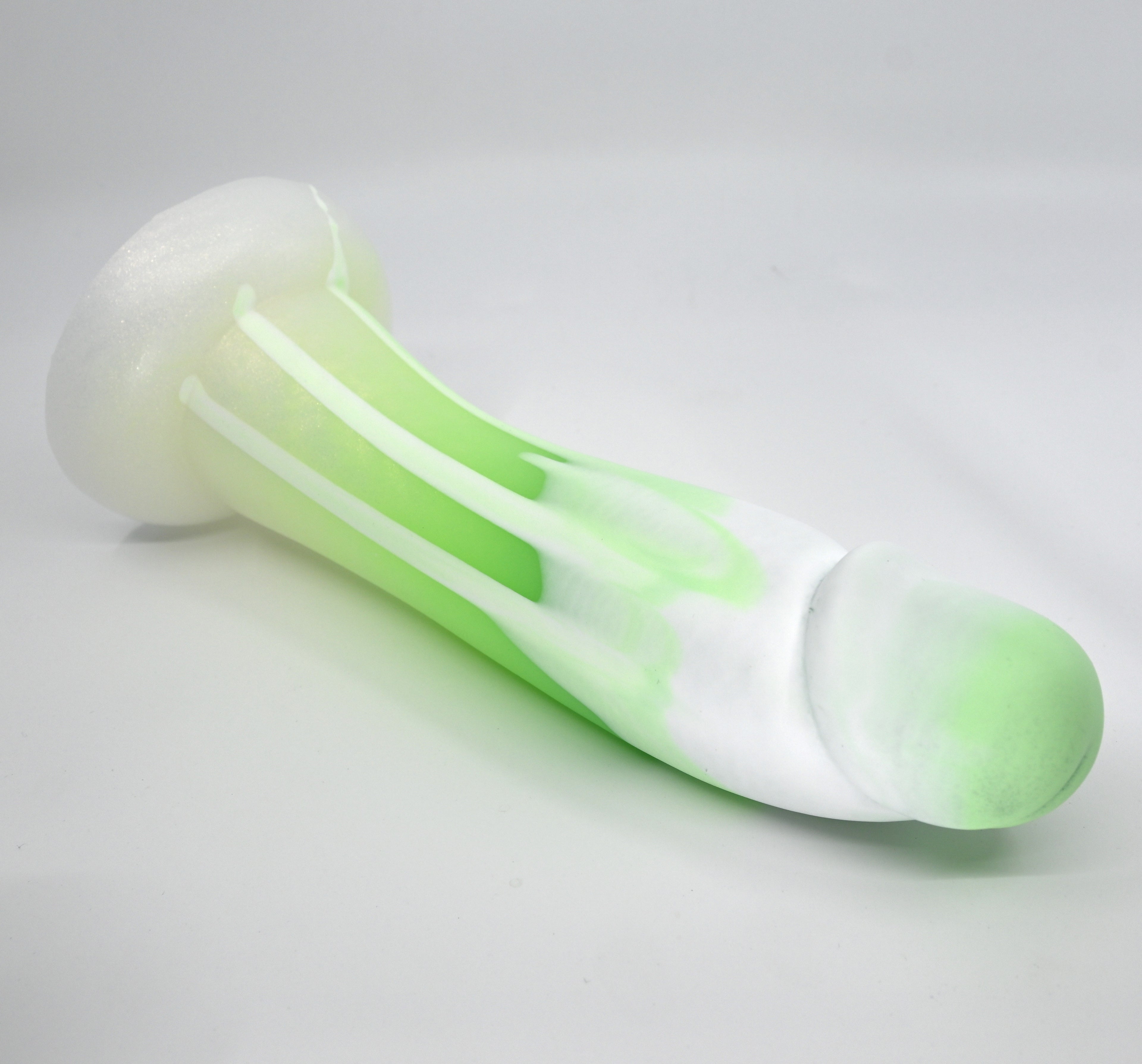 Z4SFX44 Caelus Large 0030 UV GITD