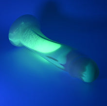 Load image into Gallery viewer, Z4SFX44 Caelus Large 0030 UV GITD

