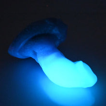 Load image into Gallery viewer, R2XEV85 Oberon Small 0020 UV GITD CS
