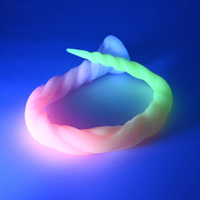 Load image into Gallery viewer, S4MGX06 Sera's Horn Large 0050 UV GITD

