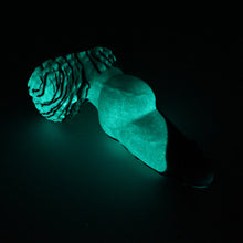 Load image into Gallery viewer, 53XHY18 Jacob Medium 0020 UV GITD
