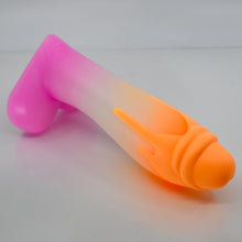 Load image into Gallery viewer, Q3SDV47 Aquus Medium 0030 UV GITD
