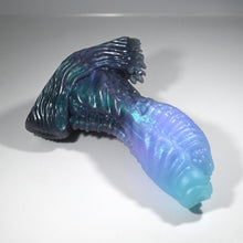 Load image into Gallery viewer, X2TEW26 Shin Small 0020 UV GITD CS
