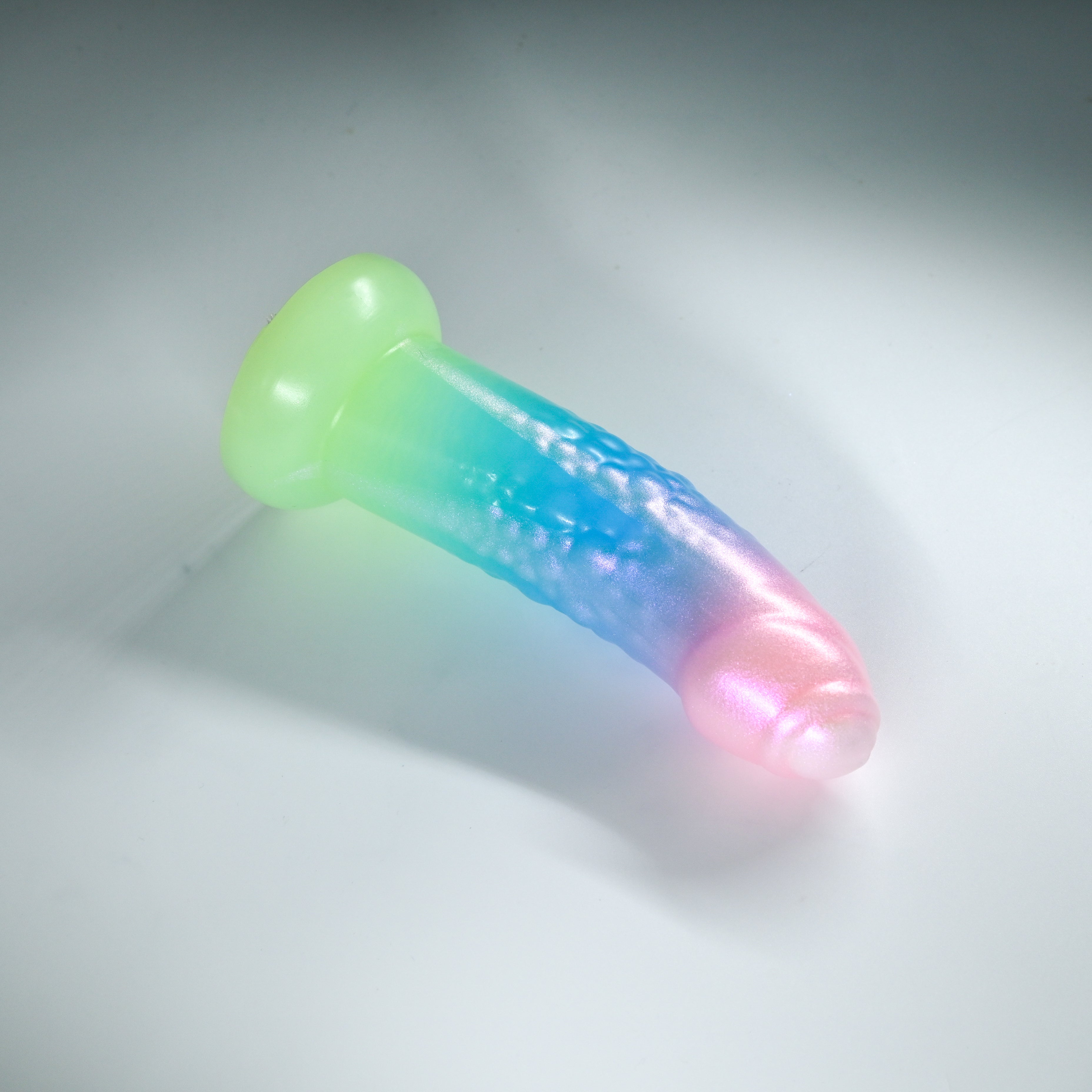 T2MKC06 Titan Small 0050 UV GITD CS