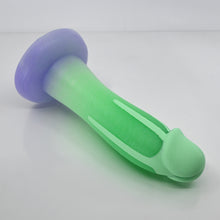 Load image into Gallery viewer, Z2MDW06 Caelus Small 0050 UV GITD
