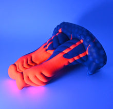 Load image into Gallery viewer, M3MFW18 Auren Medium 0050 UV GITD
