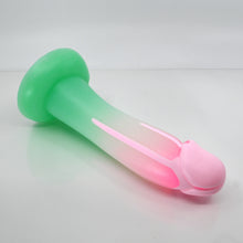 Load image into Gallery viewer, Z3SDW13 Caelus Medium 0030 UV GITD
