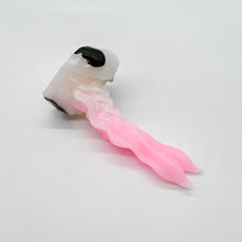 Load image into Gallery viewer, V2SHZ30 Snark's Maw Small 0030 UV GITD
