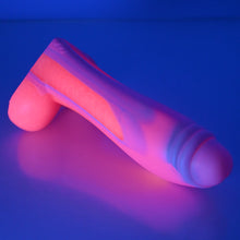 Load image into Gallery viewer, Q2SEX22 Aquus Small 0030 UV GITD
