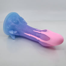 Load image into Gallery viewer, U4MDV78 Vaeriya O/S 0050 UV GITD

