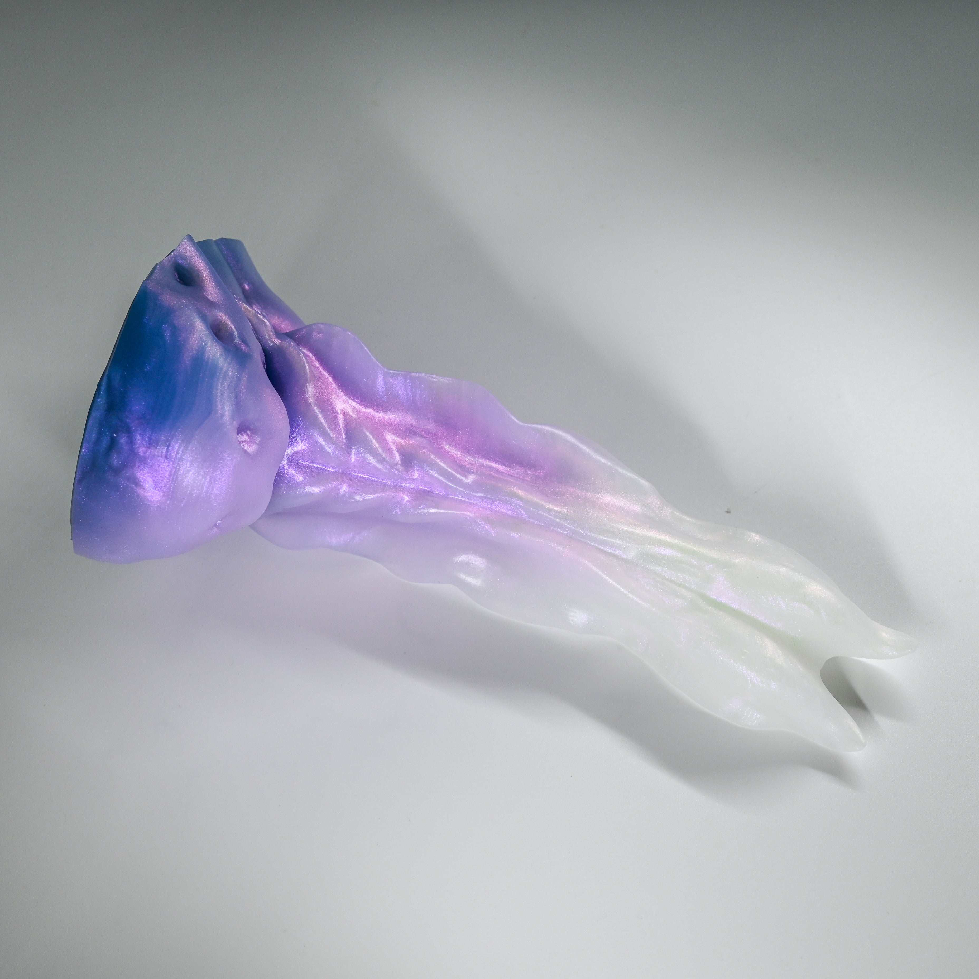 V2SKC33 Snark's Maw Small 0030 CS