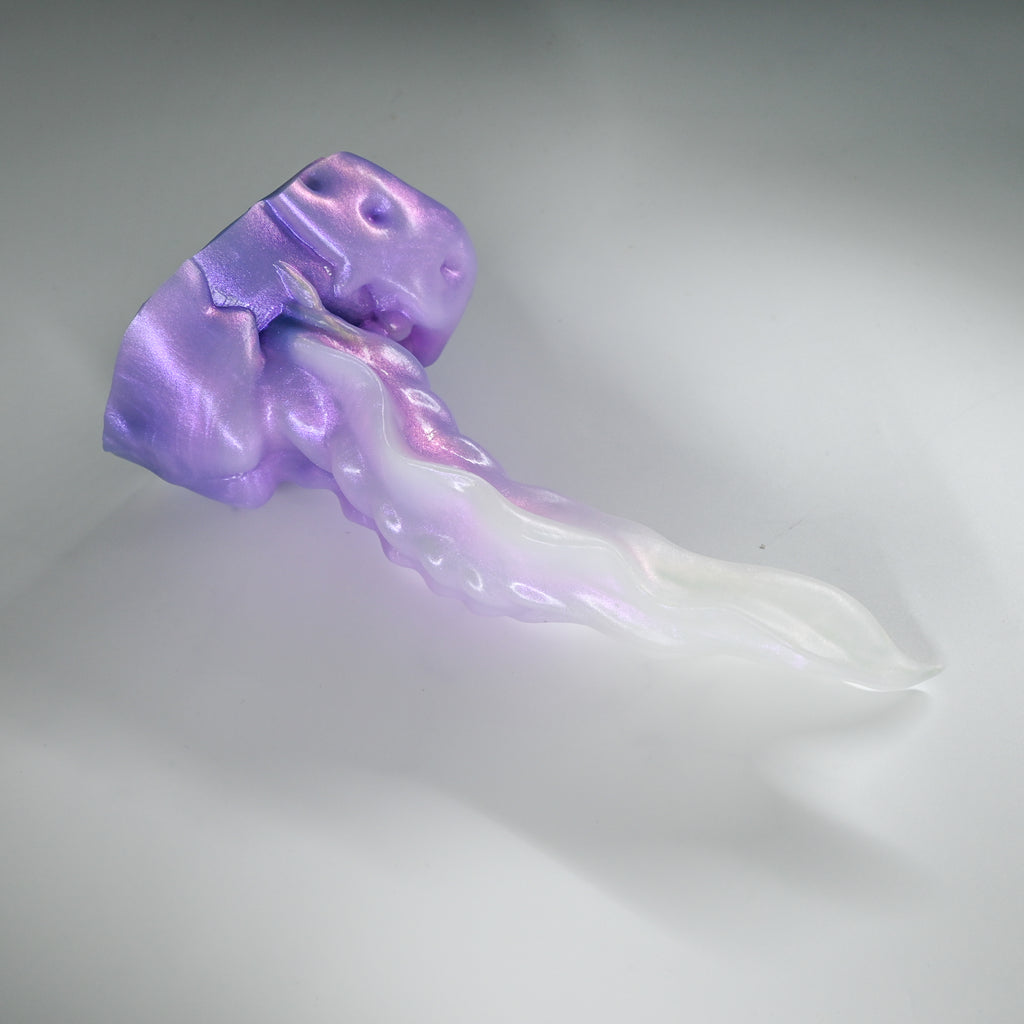 V2SKC33 Snark's Maw Small 0030 CS