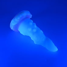 Load image into Gallery viewer, N3MHY99 Nereid Medium 0050 UV GITD
