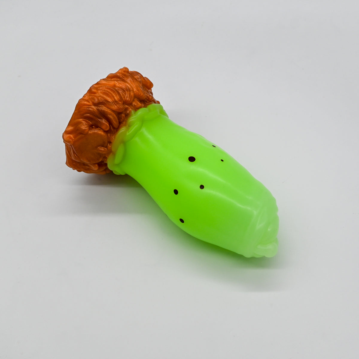 83SKA95 Hue Medium 0030 UV GITD GOBLIN HOLE