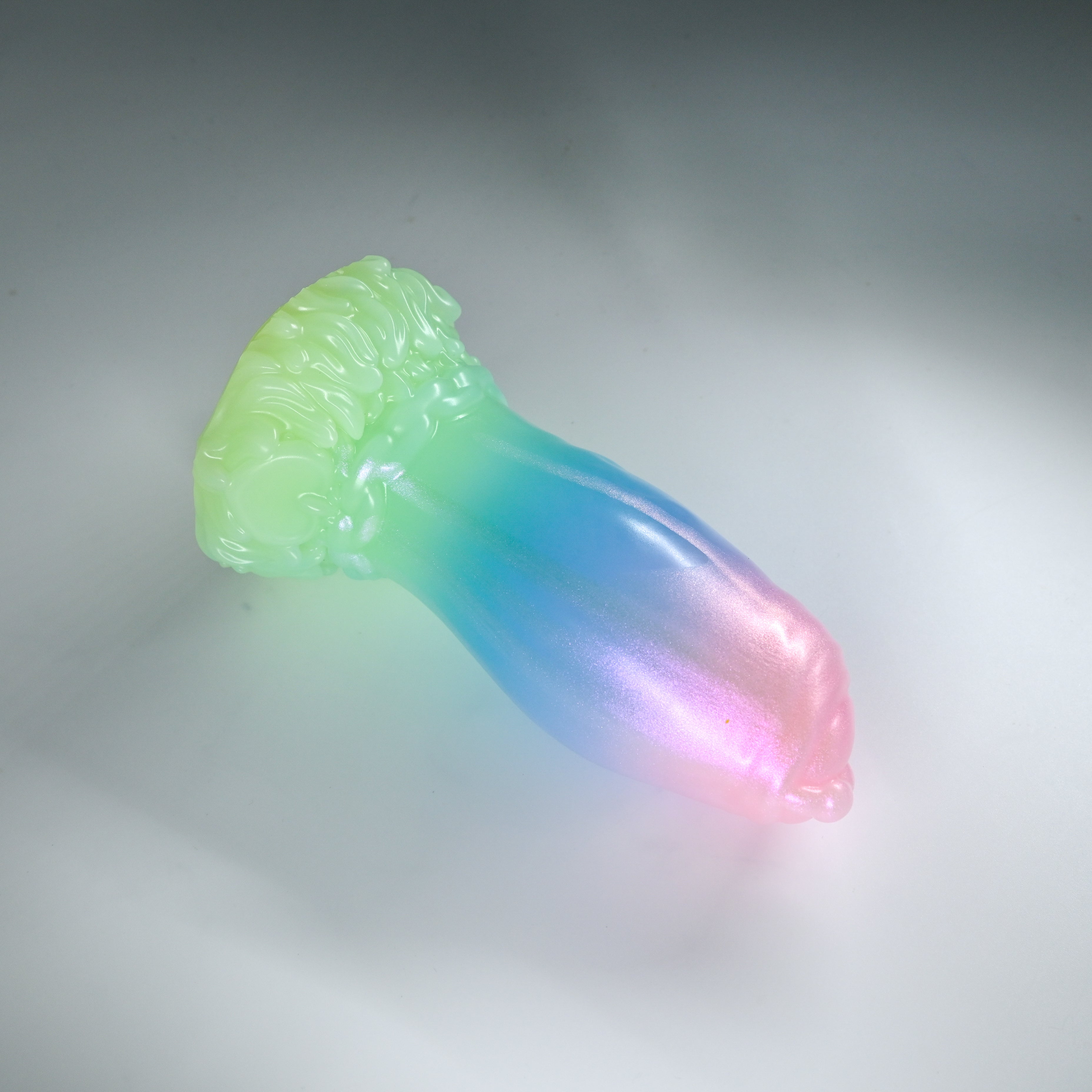 83MKA96 Hue Medium 0050 UV GITD CS GOBLIN HOLE