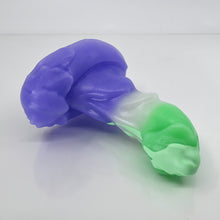 Load image into Gallery viewer, R2MDV67 Oberon Small 0050 UV GITD
