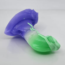 Load image into Gallery viewer, R2MDV67 Oberon Small 0050 UV GITD
