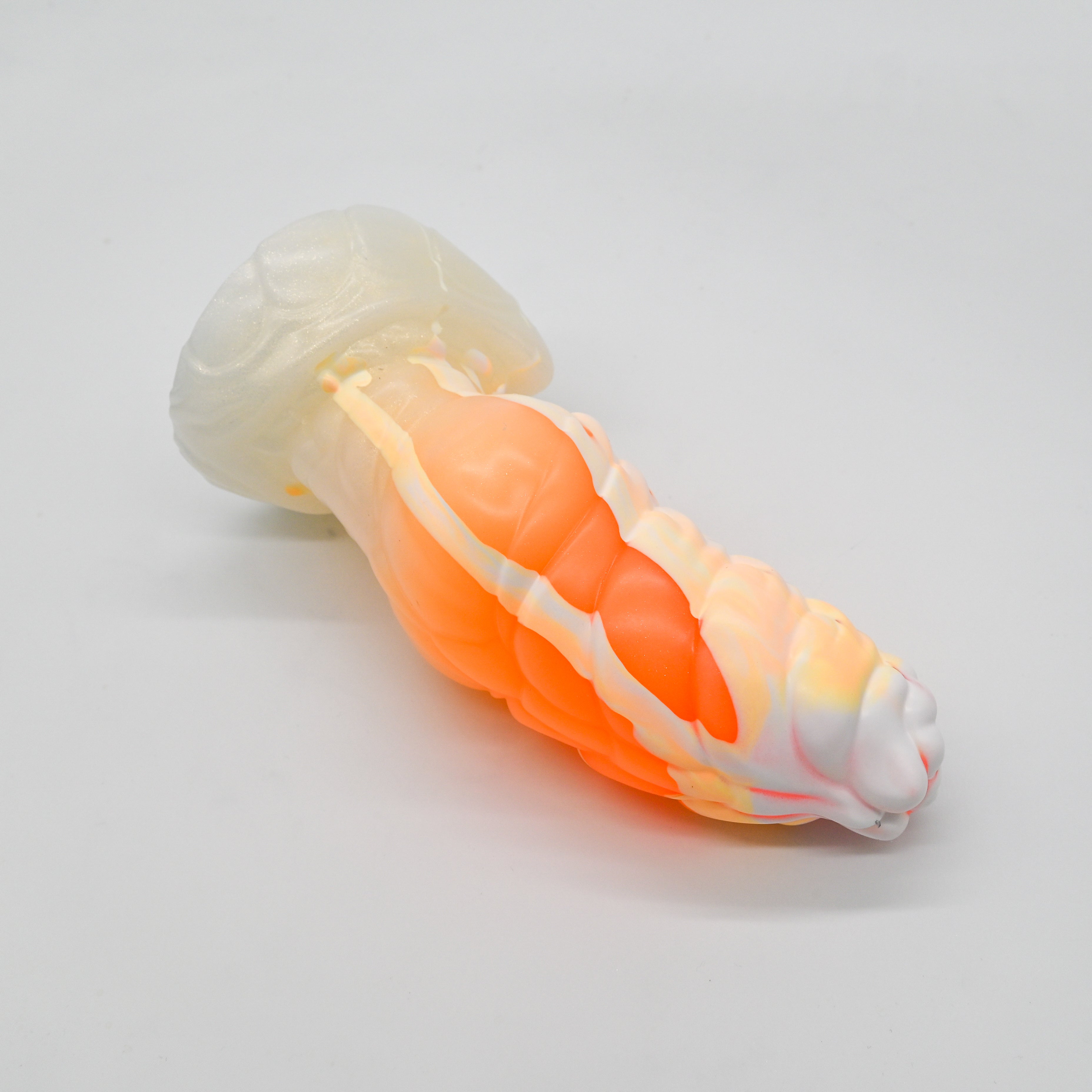 P4XKB84 Pluto Large 0020 UV GITD