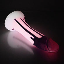 Load image into Gallery viewer, Z2MEY05 Caelus Small 0050 UV GITD
