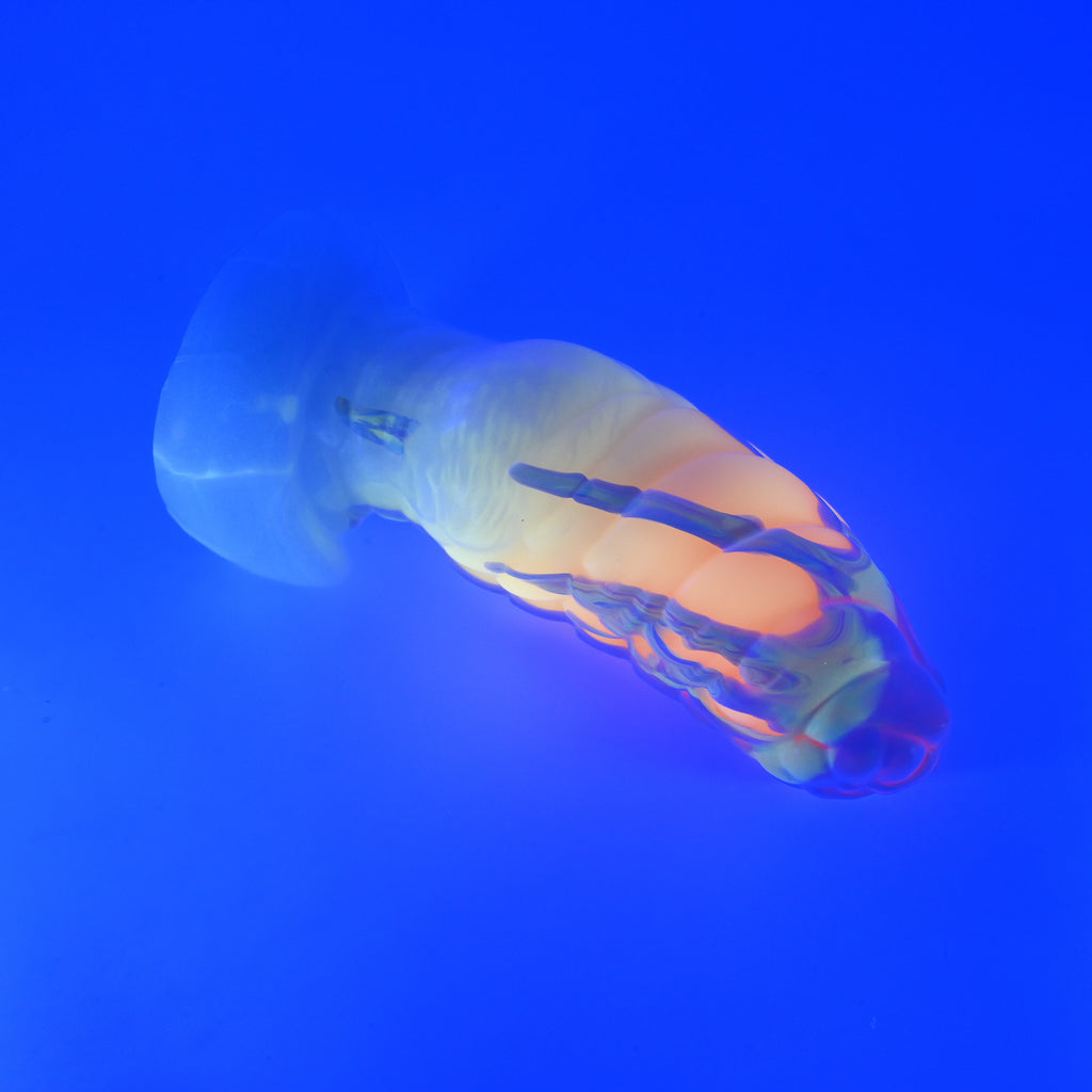 P5XKB85 Pluto XL 0020 UV GITD