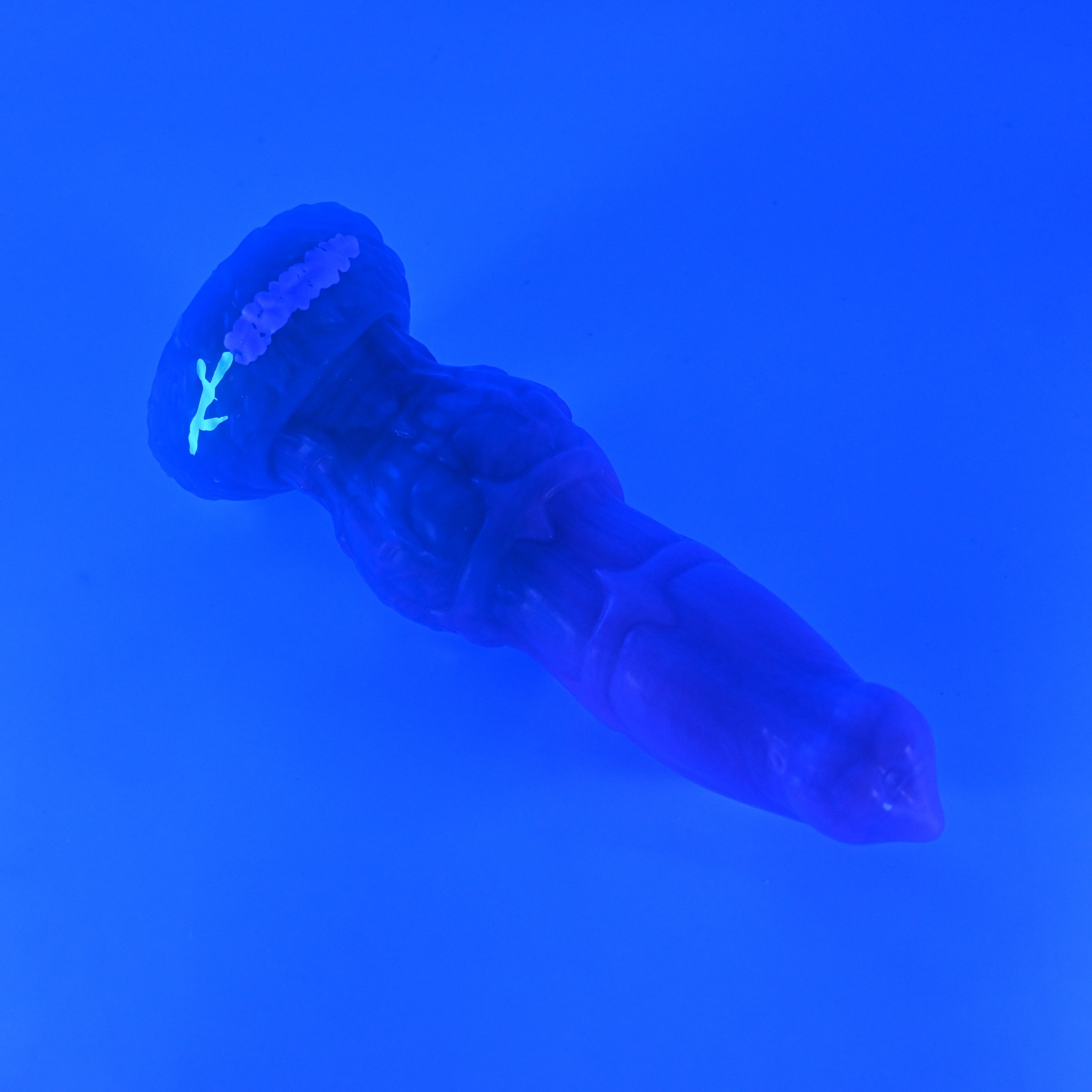 H2MKB59 Hellion Small 0050 UV GITD