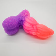 Load image into Gallery viewer, Y3SGZ14 Kong Medium 0030 UV GITD
