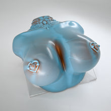 Load image into Gallery viewer, D3XGY02 Celeste Medium 0020 UV GITD
