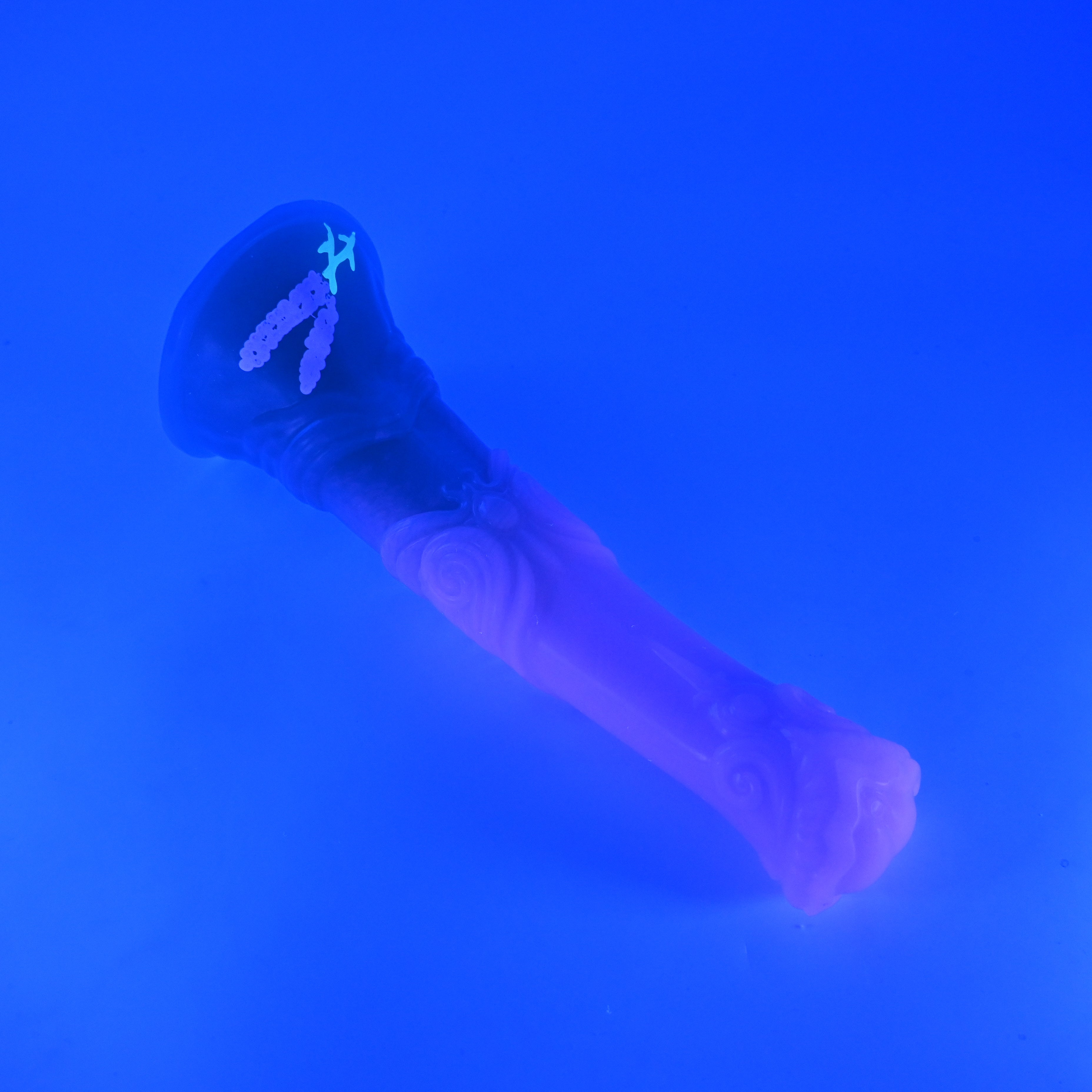 U3MKC27 Cirrus Medium 0050 UV GITD GOBLIN HOLE