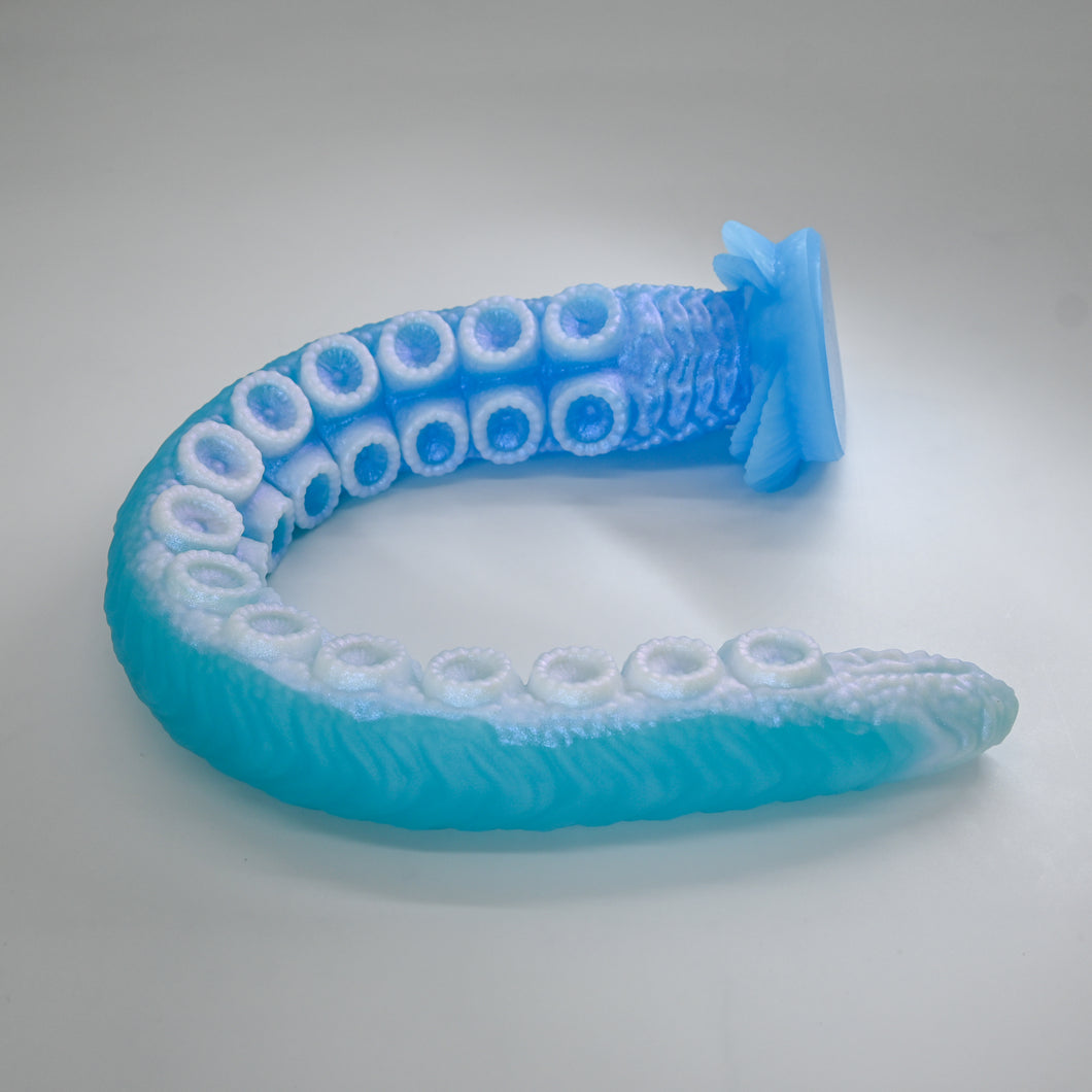 E4XGY11 Illex Large 0020 UV GITD