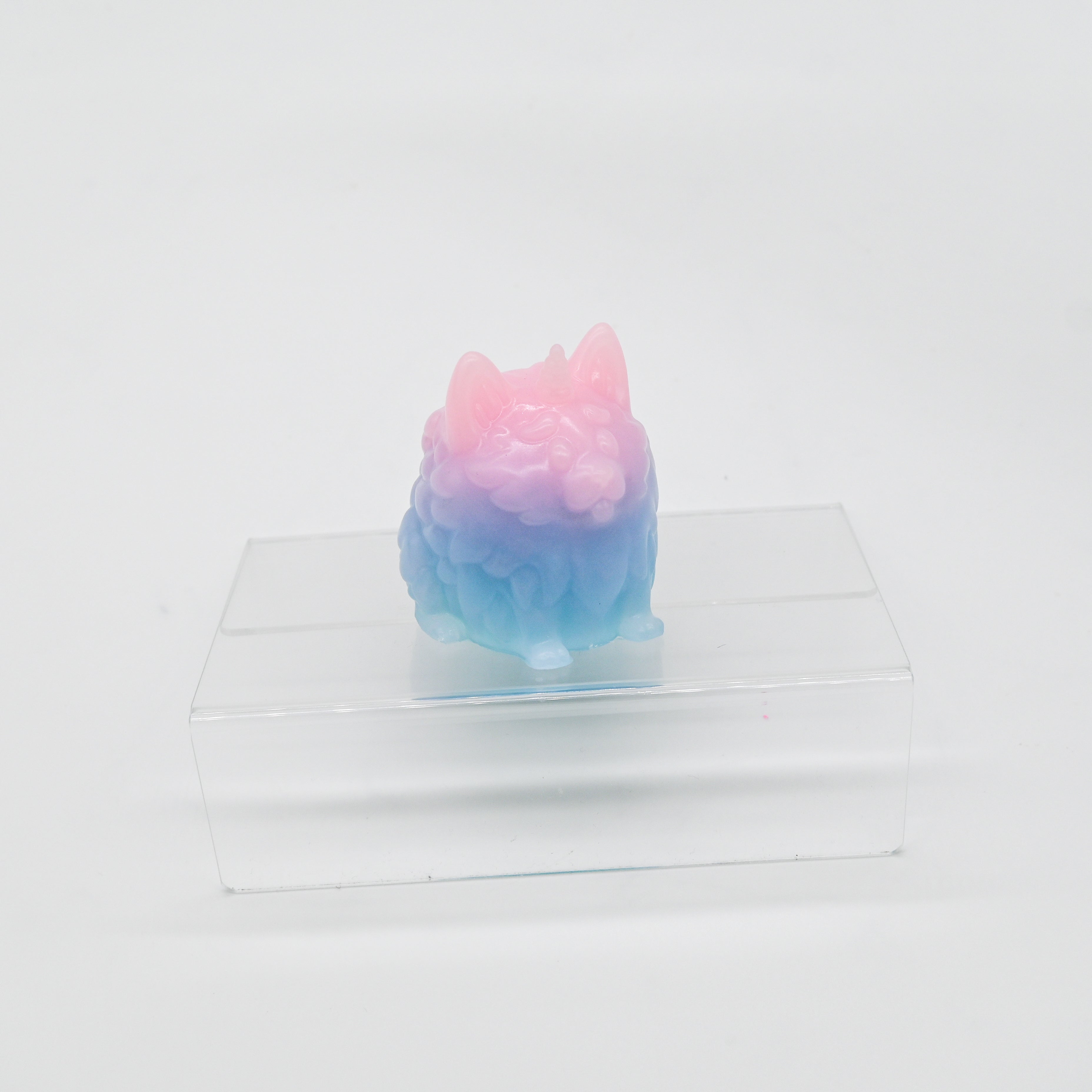 1PMKA68 Puppicorn 0050 UV GITD