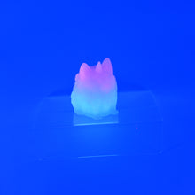 Load image into Gallery viewer, 1PMKA68 Puppicorn 0050 UV GITD
