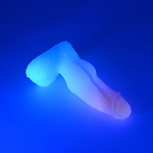Load image into Gallery viewer, 52SJA05 Jacob Small 0030 UV GITD CS

