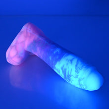Load image into Gallery viewer, Q2MDW99 Aquus Small 0050 UV GITD
