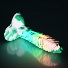 Load image into Gallery viewer, Q2SDX65 Aquus Small 0030 UV GITD
