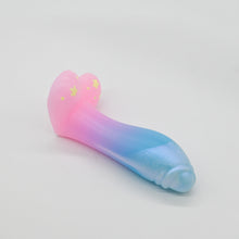Load image into Gallery viewer, Q2MKD76 Aquus Small 0050 UV GITD
