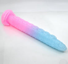 Load image into Gallery viewer, E2SEW68 Illex Medium 0030 UV GITD
