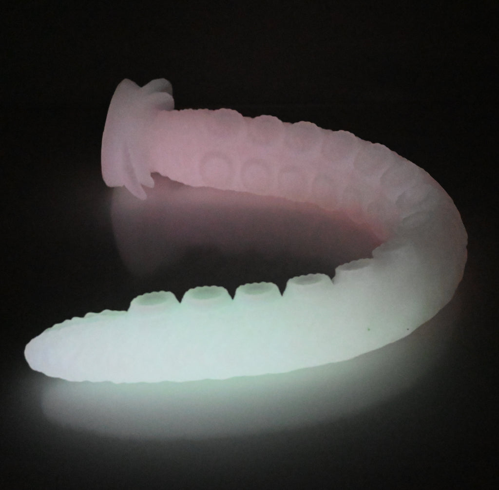 E3XEW77 Illex Large 0020 UV GITD *FLOP*