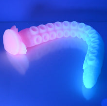 Load image into Gallery viewer, E3SEW76 Illex Large 0030 UV GITD
