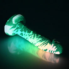 Load image into Gallery viewer, Z2SDX69 Caelus Small 0030 UV GITD
