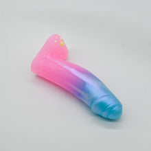Load image into Gallery viewer, R2MKD82 Orion Small 0050 UV GITD
